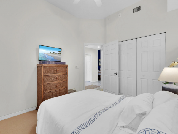Luxury Vacation Rental in Naples: Your Tropical Escape